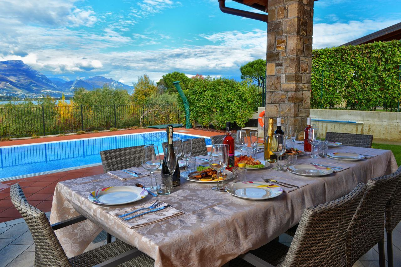 Villa Artemia Manerba del Garda Buitenkant foto