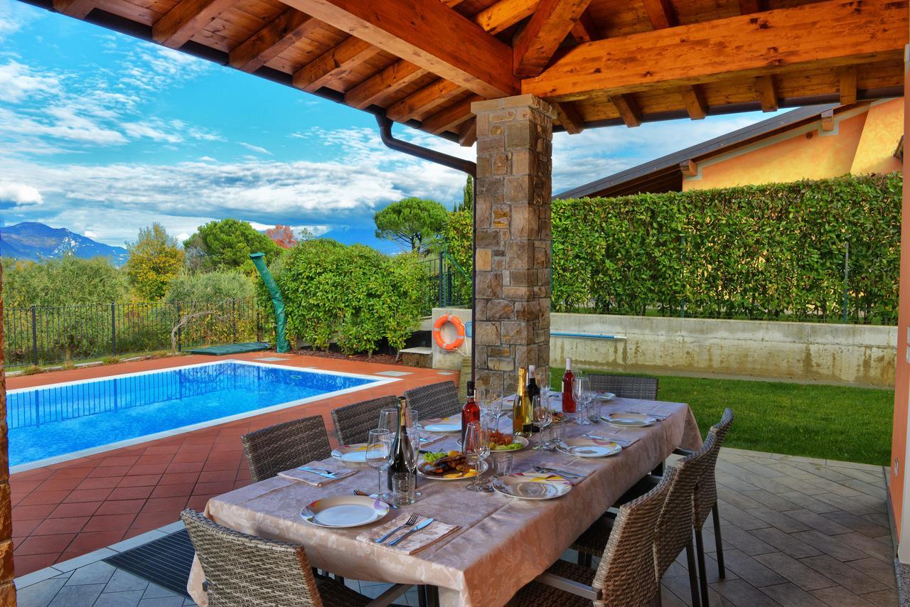 Villa Artemia Manerba del Garda Buitenkant foto